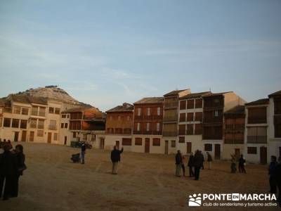 Plaza del Coso -Turismo Peñafiel; senderismo en la comunidad de madrid 